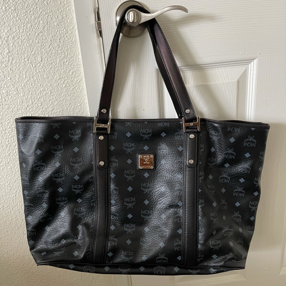 ‼️SOLD ‼️Authentic Mcm Vicetos tote